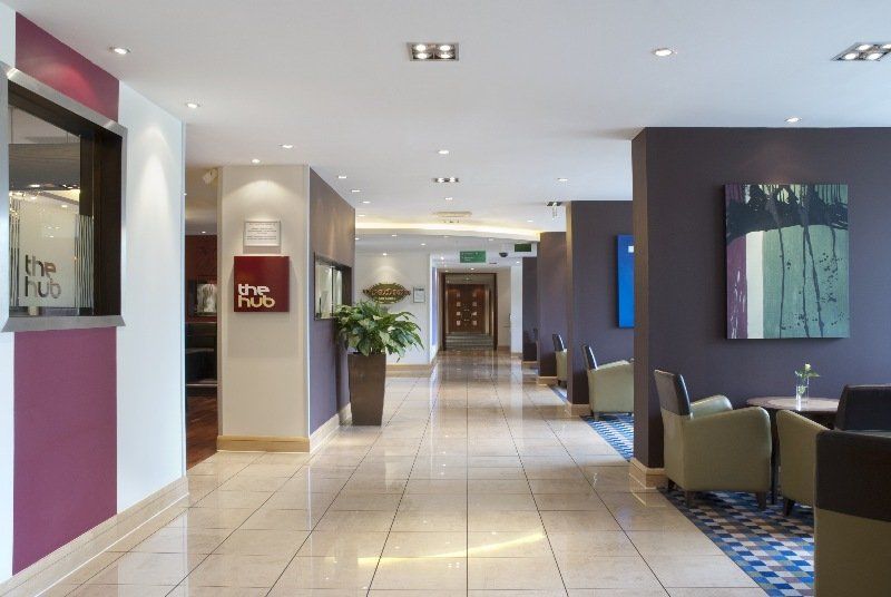 Holiday Inn London - Gatwick Airport, An Ihg Hotel Хорли Экстерьер фото